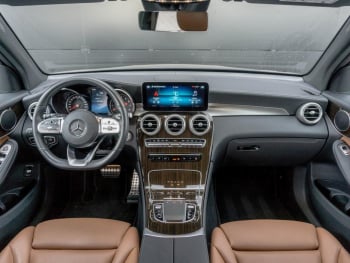 Mercedes-Benz GLC 200 4M AMG Distronic Kamera Totwinkel AHK