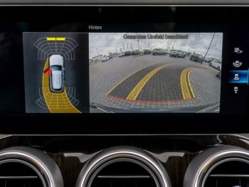 Mercedes-Benz GLC 200 4M AMG Distronic Kamera Totwinkel AHK Mercedes-Benz GLC 200 4M AMG Distronic Kamera Totwinkel AHK