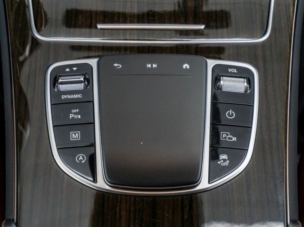 Mercedes-Benz GLC 200 4M AMG Distronic Kamera Totwinkel AHK