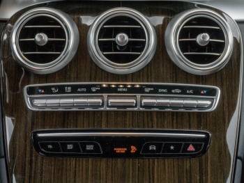 Mercedes-Benz GLC 200 4M AMG Distronic Kamera Totwinkel AHK Mercedes-Benz GLC 200 4M AMG Distronic Kamera Totwinkel AHK