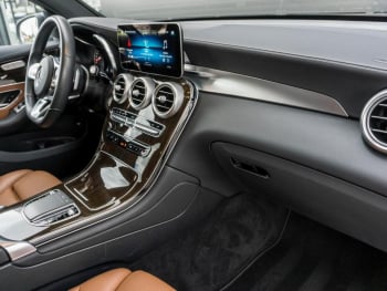 Mercedes-Benz GLC 200 4M AMG Distronic Kamera Totwinkel AHK