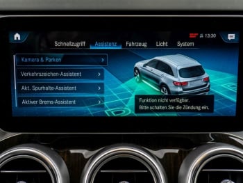 Mercedes-Benz GLC 200 4M AMG Distronic Kamera Totwinkel AHK