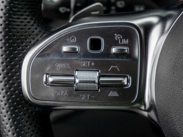 Mercedes-Benz GLC 200 4M AMG Distronic Kamera Totwinkel AHK Mercedes-Benz GLC 200 4M AMG Distronic Kamera Totwinkel AHK