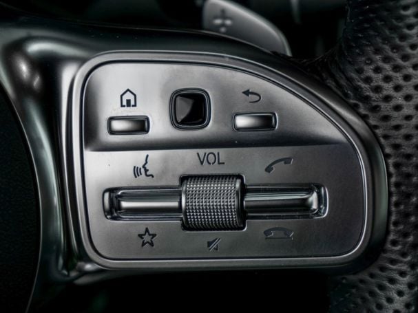 Mercedes-Benz GLC 200 4M AMG Distronic Kamera Totwinkel AHK