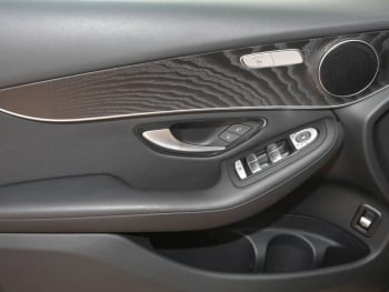 Mercedes-Benz GLC 200 4M OFF-ROAD ParkPaket Standheizung AHK