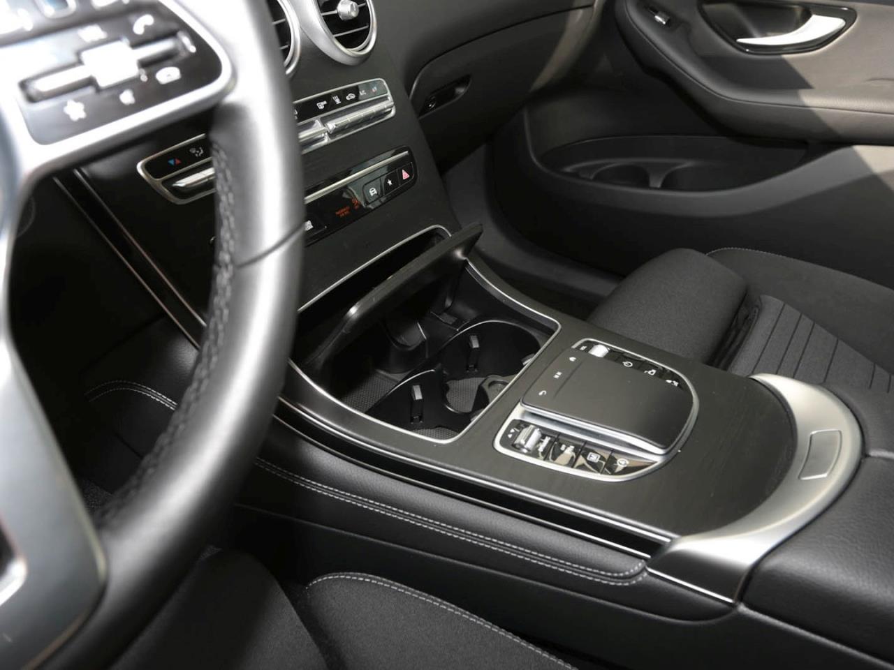 Mercedes-Benz GLC 200 4M OFF-ROAD ParkPaket Standheizung AHK