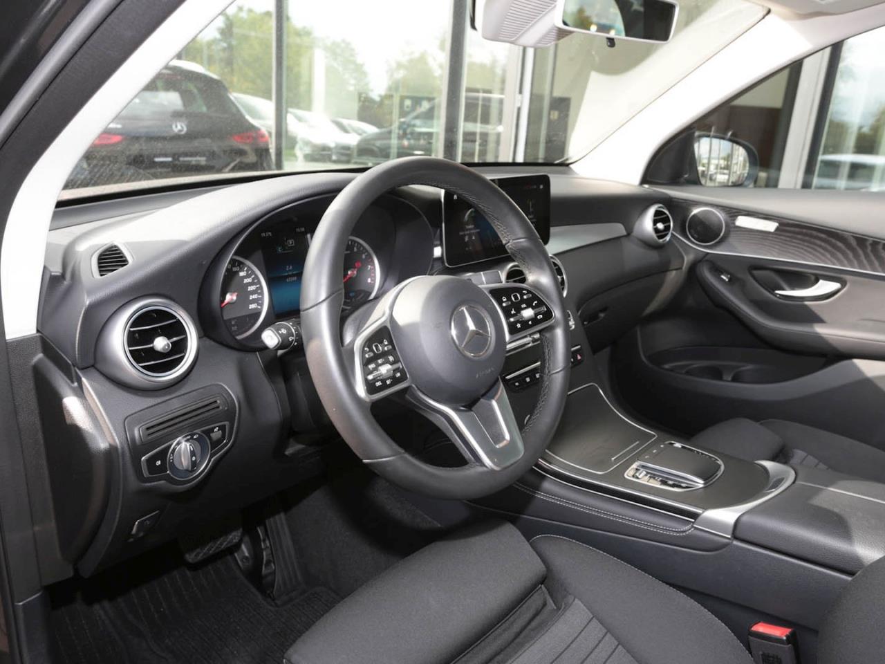 Mercedes-Benz GLC 200 4M OFF-ROAD ParkPaket Standheizung AHK