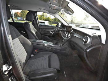 Mercedes-Benz GLC 200 4M OFF-ROAD ParkPaket Standheizung AHK