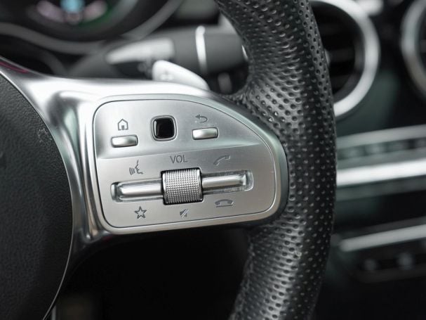 Mercedes-Benz GLC 200 4M AMG MBUX Navi+ Distronic Panorama