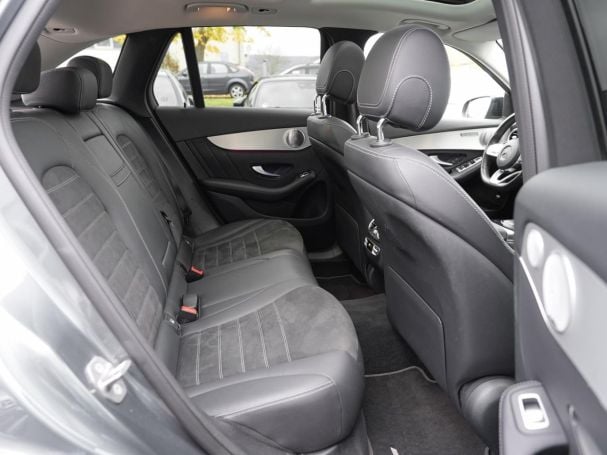 Mercedes-Benz GLC 200 4M AMG MBUX Navi+ Distronic Panorama