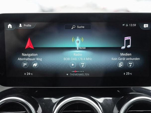 Mercedes-Benz GLC 200 4M AMG MBUX Navi+ Distronic Panorama