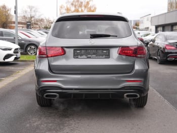 Mercedes-Benz GLC 200 4M AMG MBUX Navi+ Distronic Panorama