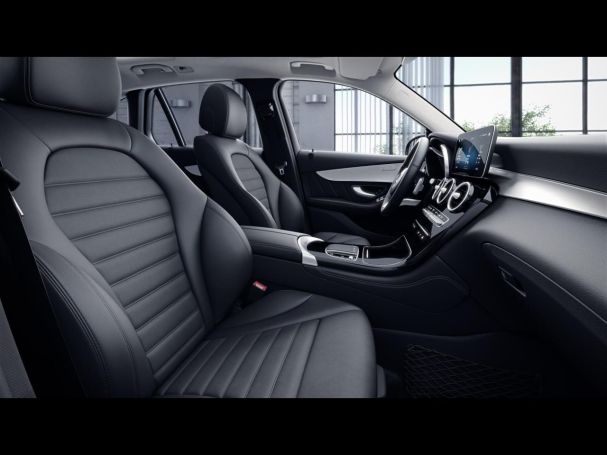 Mercedes-Benz GLC 200 4M AMG MBUX Navi+ Distronic Panorama Mercedes-Benz GLC 200 4M AMG MBUX Navi+ Distronic Panorama