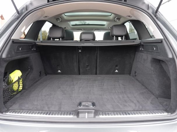 Mercedes-Benz GLC 200 4M AMG MBUX Navi+ Distronic Panorama