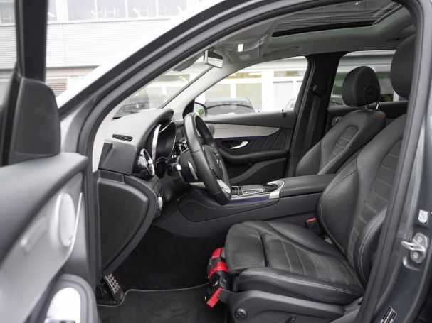 Mercedes-Benz GLC 200 4M AMG MBUX Navi+ Distronic Panorama