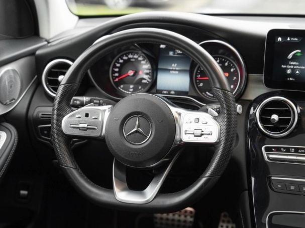 Mercedes-Benz GLC 200 4M AMG MBUX Navi+ Distronic Panorama