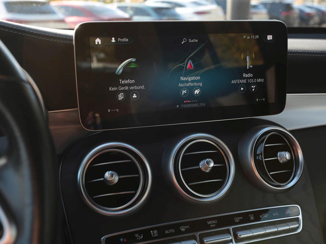 Mercedes-Benz GLC 200 4M AMG Standhzg Panorama Kamera EasyP