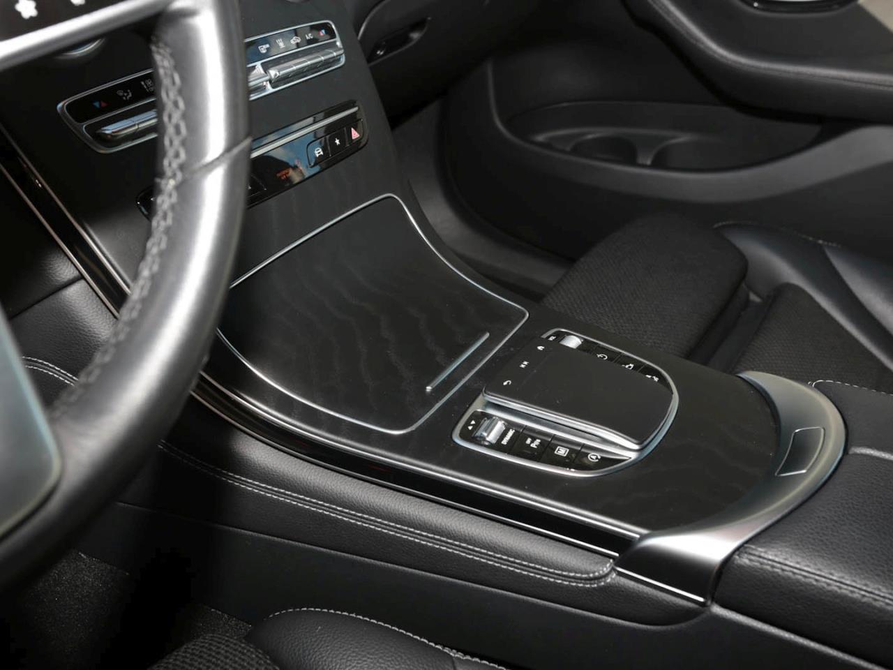 Mercedes-Benz GLC 200 4M AMG Standhzg Panorama Kamera EasyP