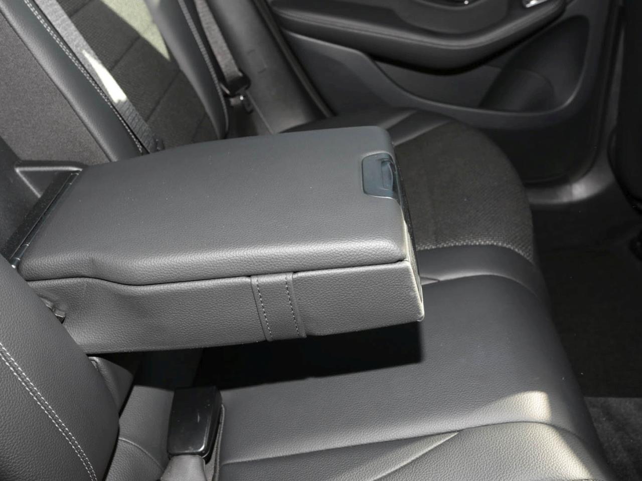 Mercedes-Benz GLC 200 4M AMG Standhzg Panorama Kamera EasyP