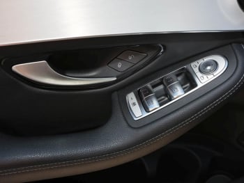 Mercedes-Benz GLC 200 4M AMG Standhzg Panorama Kamera EasyP