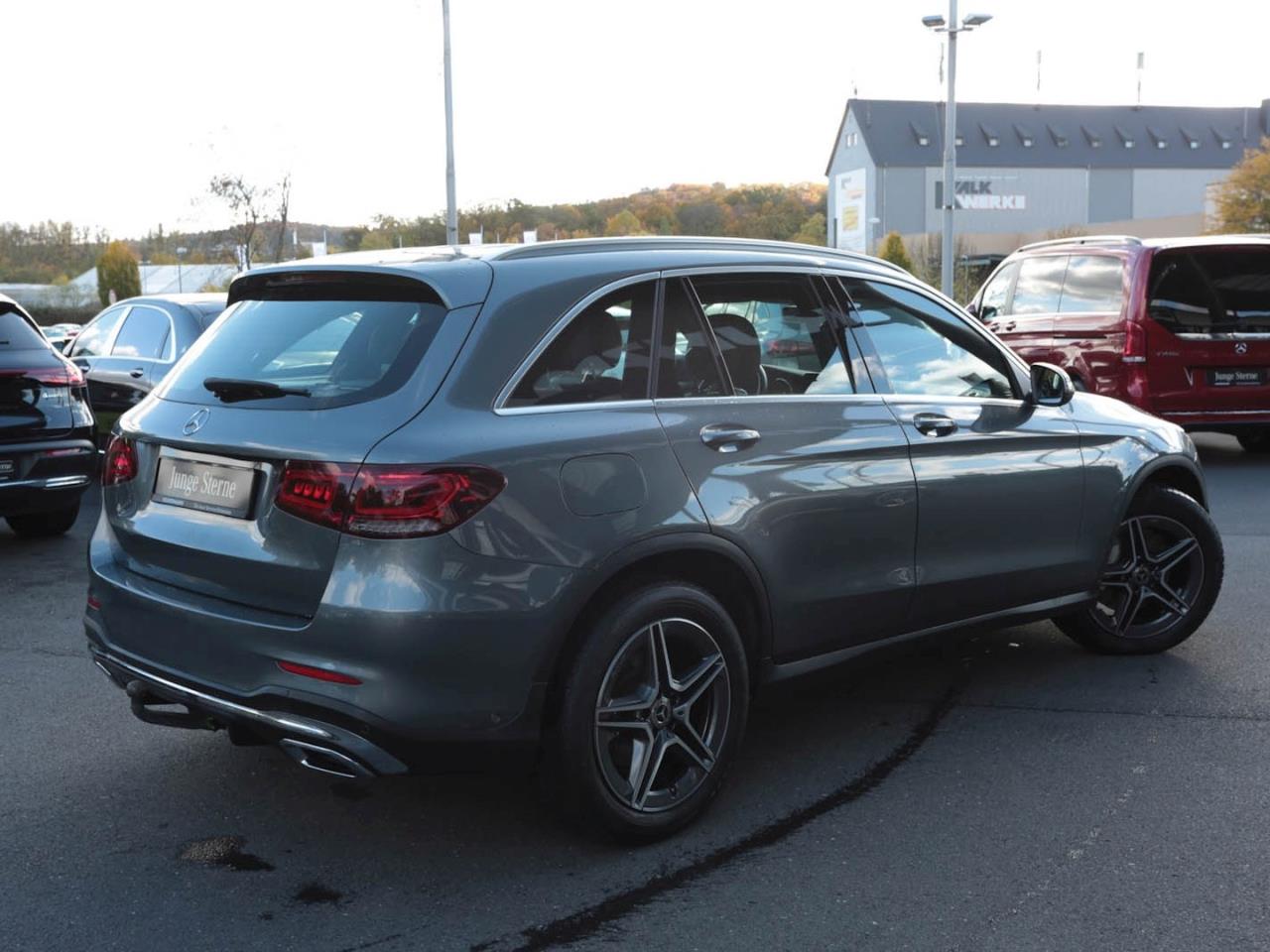 Mercedes-Benz GLC 200 4M AMG Standhzg Panorama Kamera EasyP