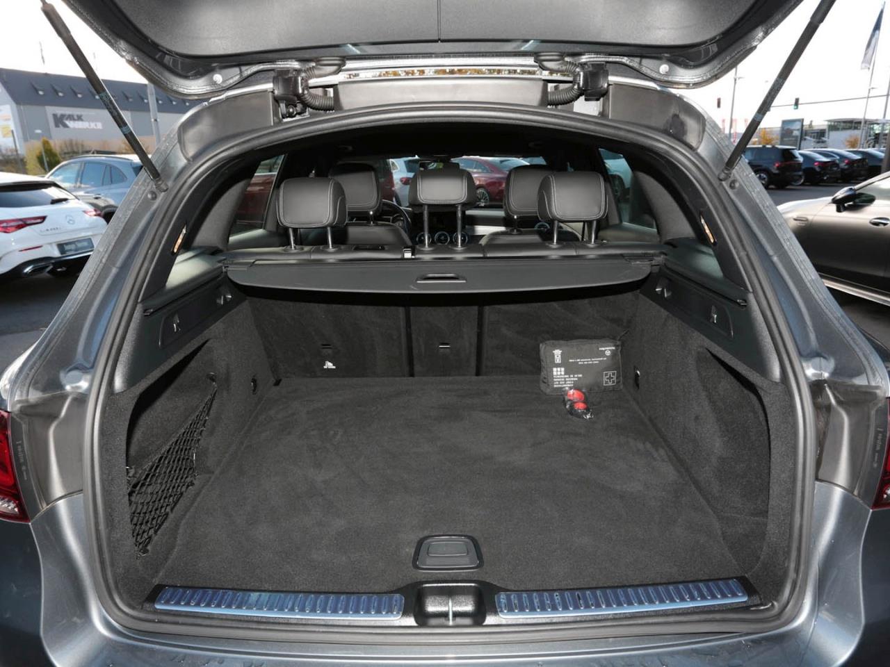 Mercedes-Benz GLC 200 4M AMG Standhzg Panorama Kamera EasyP