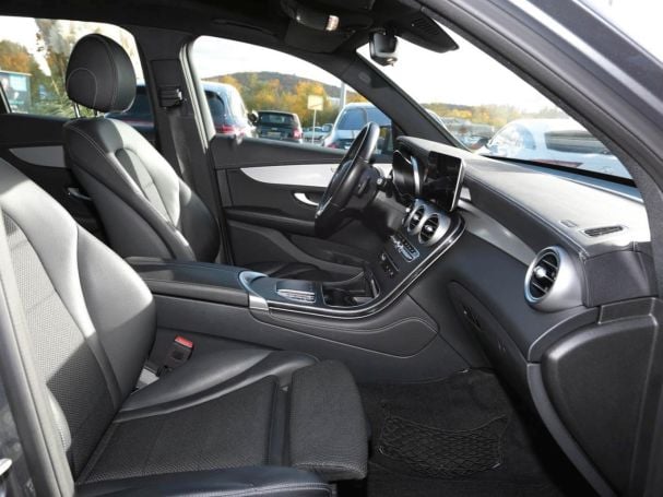 Mercedes-Benz GLC 200 4M AMG Standhzg Panorama Kamera EasyP