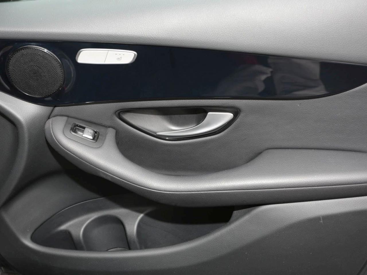 Mercedes-Benz GLC 250 4M EasyPack AHK Sitzkomfort-Paket