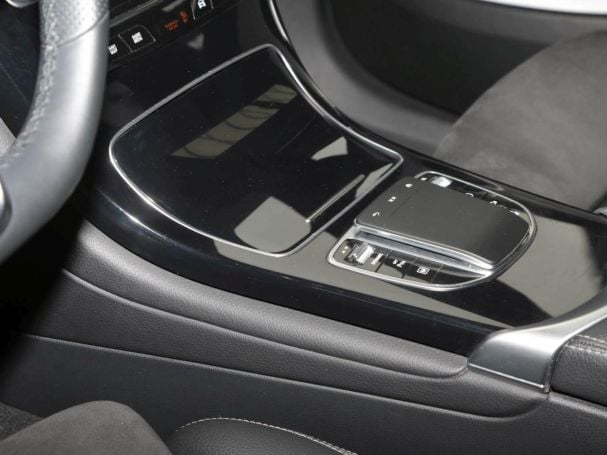 Mercedes-Benz GLC 300 de 4M AMG Night MBUXNavi+ Easy-P Kamera Mercedes-Benz GLC 300 de 4M AMG Night MBUXNavi+ Easy-P Kamera