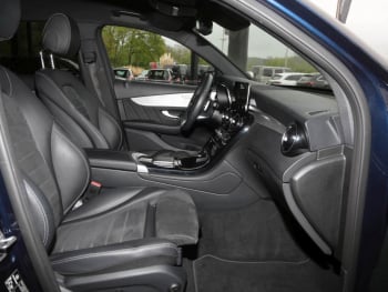 Mercedes-Benz GLC 300 de 4M AMG Night MBUXNavi+ Easy-P Kamera