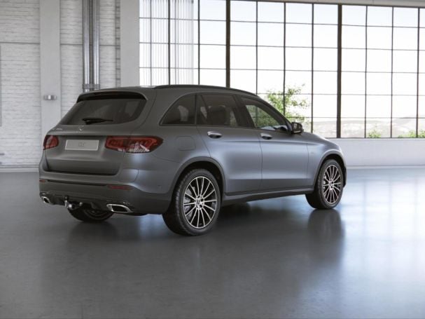 Mercedes-Benz GLC 300 de 4M AMG Night Panorama Distronic AHK Mercedes-Benz GLC 300 de 4M AMG Night Panorama Distronic AHK