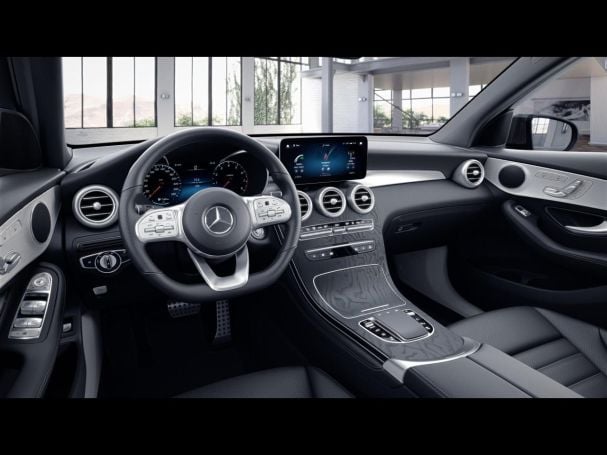 Mercedes-Benz GLC 300 de 4M AMG Night Panorama Distronic AHK Mercedes-Benz GLC 300 de 4M AMG Night Panorama Distronic AHK