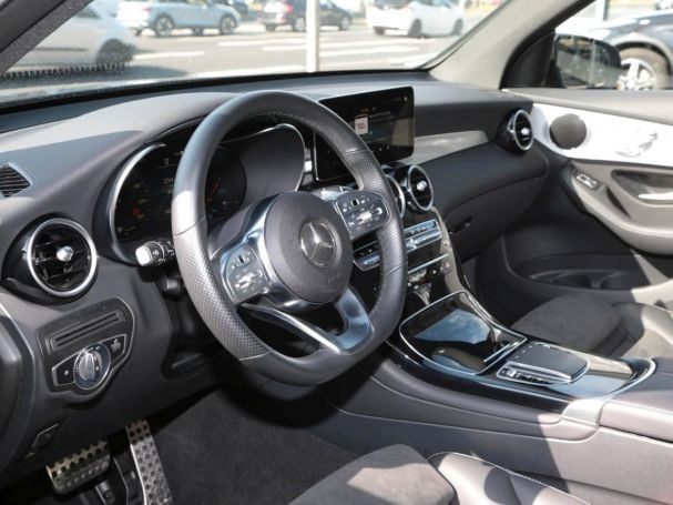 Mercedes-Benz GLC 300 de 4M AMG Night Panorama Distronic AHK Mercedes-Benz GLC 300 de 4M AMG Night Panorama Distronic AHK