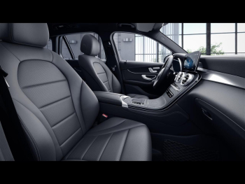 Mercedes-Benz GLC 300 de 4M AMG Distronic Burmester AHK Kamera