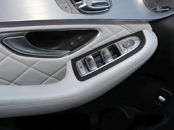 Mercedes-Benz GLC 300 de 4M AMG Night Panorama HeadUp Burmester Mercedes-Benz GLC 300 de 4M AMG Night Panorama HeadUp Burmester