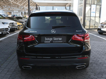 Mercedes-Benz GLC 300 de 4M AMG Night Panorama HeadUp Burmester