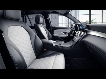 Mercedes-Benz GLC 300 de 4M AMG Night Panorama HeadUp Burmester