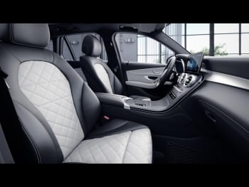 Mercedes-Benz GLC 300 de 4M AMG Night Panorama HeadUp Burmester