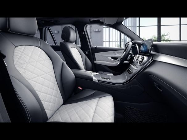 Mercedes-Benz GLC 300 de 4M AMG Night Panorama HeadUp Burmester Mercedes-Benz GLC 300 de 4M AMG Night Panorama HeadUp Burmester