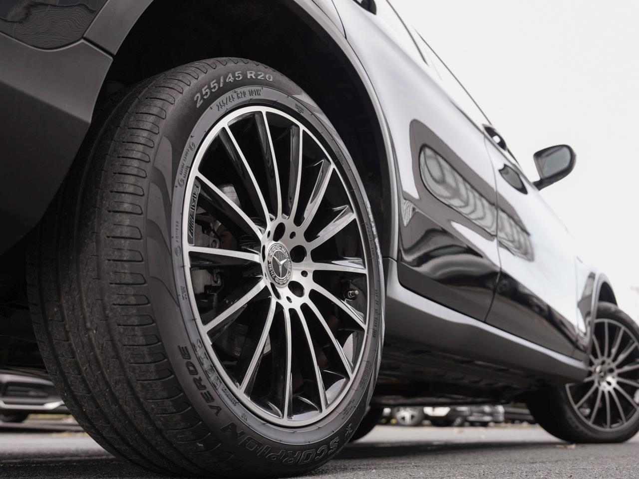 Mercedes-Benz GLC 300 de 4M AMG Night Navi Kamera Spur-Paket