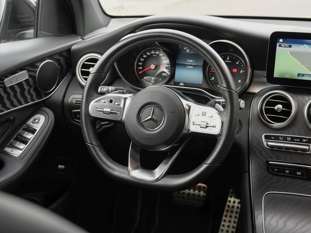 Mercedes-Benz GLC 300 de 4M AMG Night Navi Kamera Spur-Paket