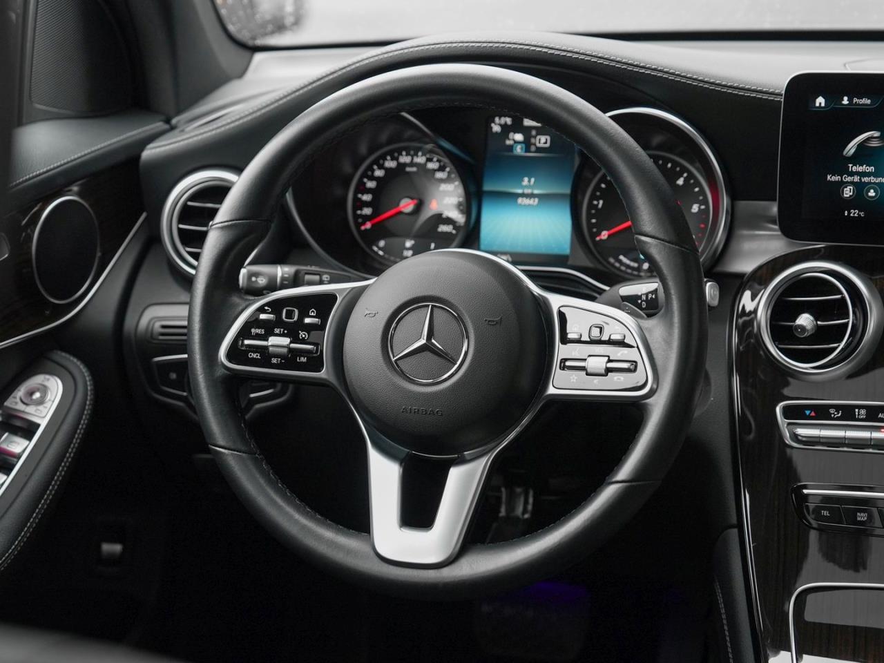 Mercedes-Benz GLC 300 de 4M AMG Exclusive Panorama Kamera SpurP