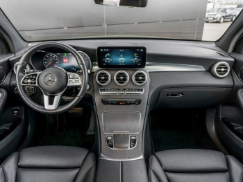 Mercedes-Benz GLC 300 de 4M Panorama Night Head-Up 360° AHK