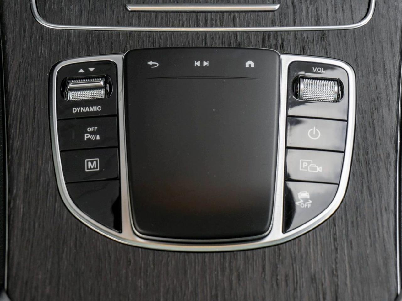 Mercedes-Benz GLC 300 de 4M Panorama Night Head-Up 360° AHK