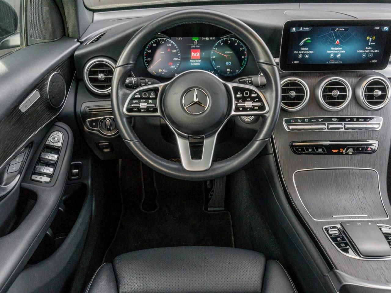 Mercedes-Benz GLC 300 de 4M Panorama Night Head-Up 360° AHK