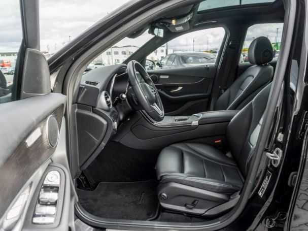 Mercedes-Benz GLC 300 de 4M Panorama Night Head-Up 360° AHK