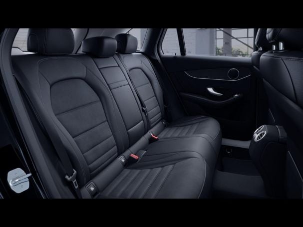 Mercedes-Benz GLC 300 de 4M AMG Kamera Distronic Easy-Pack AHK Mercedes-Benz GLC 300 de 4M AMG Kamera Distronic Easy-Pack AHK