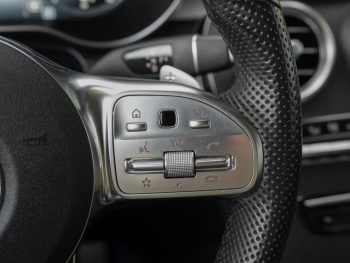 Mercedes-Benz GLC 300 de 4M AMG MBUXNavi+ 360° AHK Easy-Pack