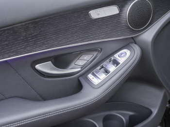 Mercedes-Benz GLC 300 de 4M AMG MBUXNavi+ 360° AHK Easy-Pack