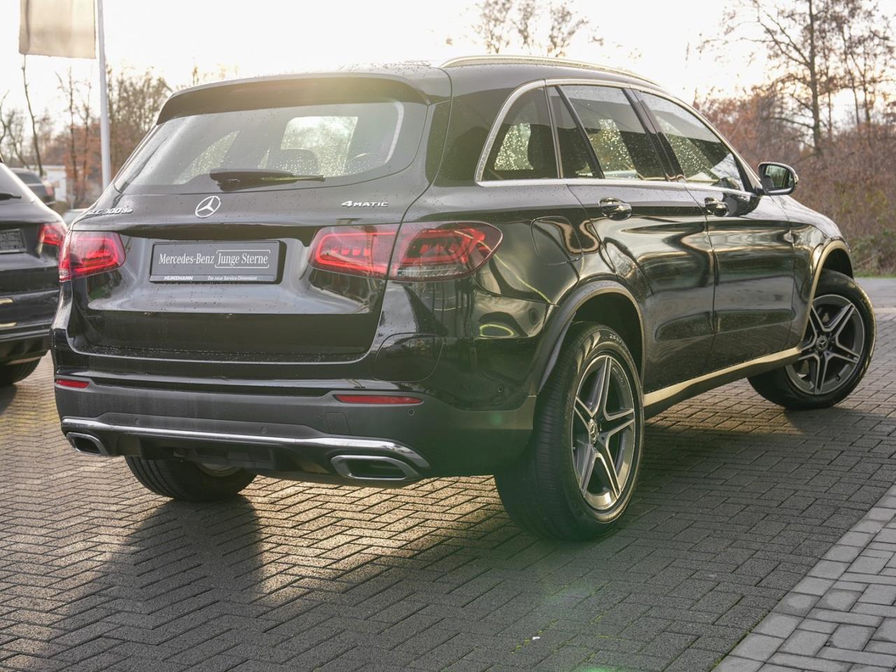 Mercedes-Benz GLC 300 de 4M AMG MBUXNavi+ 360° AHK Easy-Pack